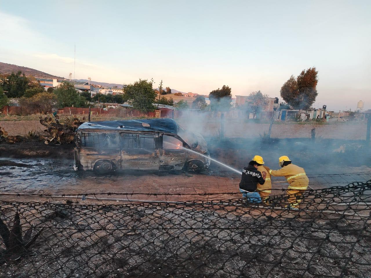 Persecución con presuntos huachicoleros en Apan deja un fallecido